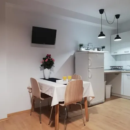C, Free Parking Apartmán